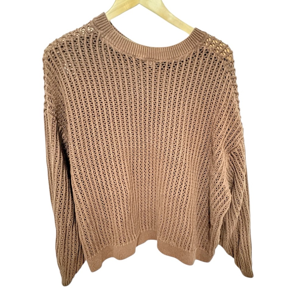 Old Navy Women's Tan Knit Crew Neck Sweater